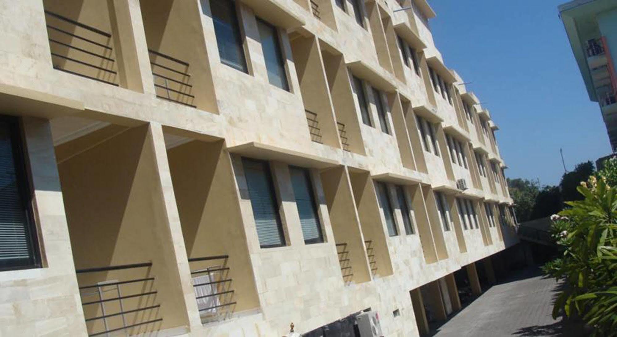 Arya Hotel & Spa Kuta Lombok Kültér fotó
